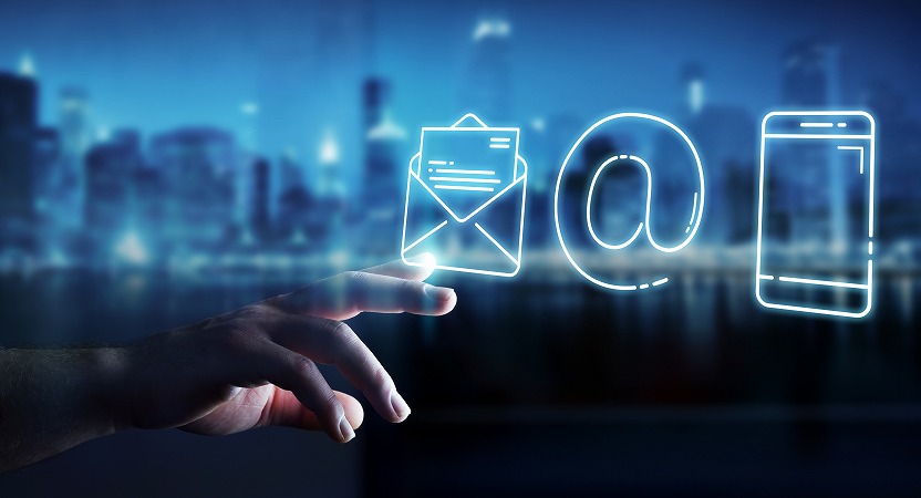 メールマークを触る